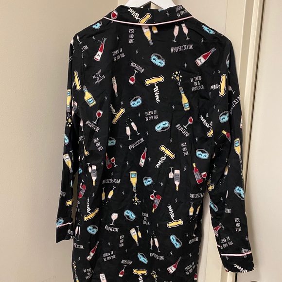 WINE ENTHUSIAST ‘Rise & Wine’ Night Shirt - Picture 3 of 4